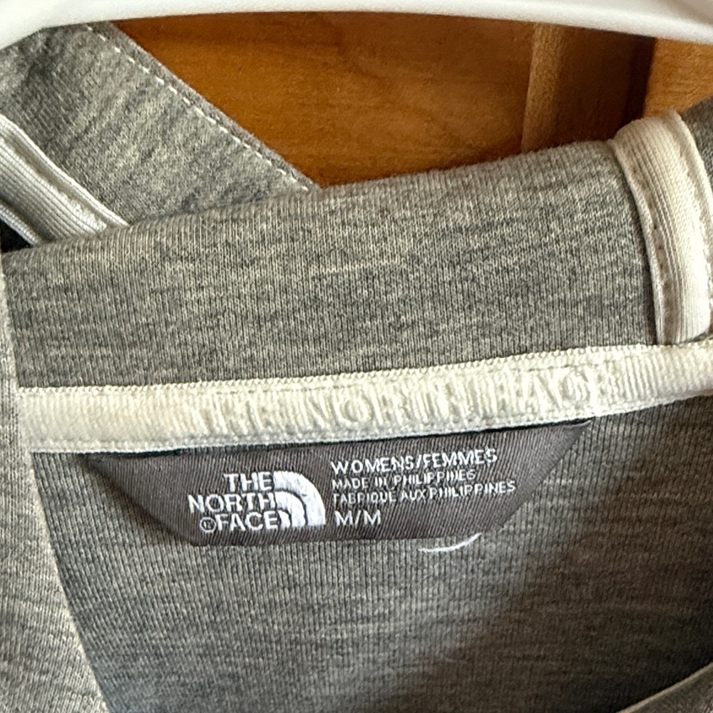 The North Face Heather Gray Women's Jacket - Picture 2 of 4
